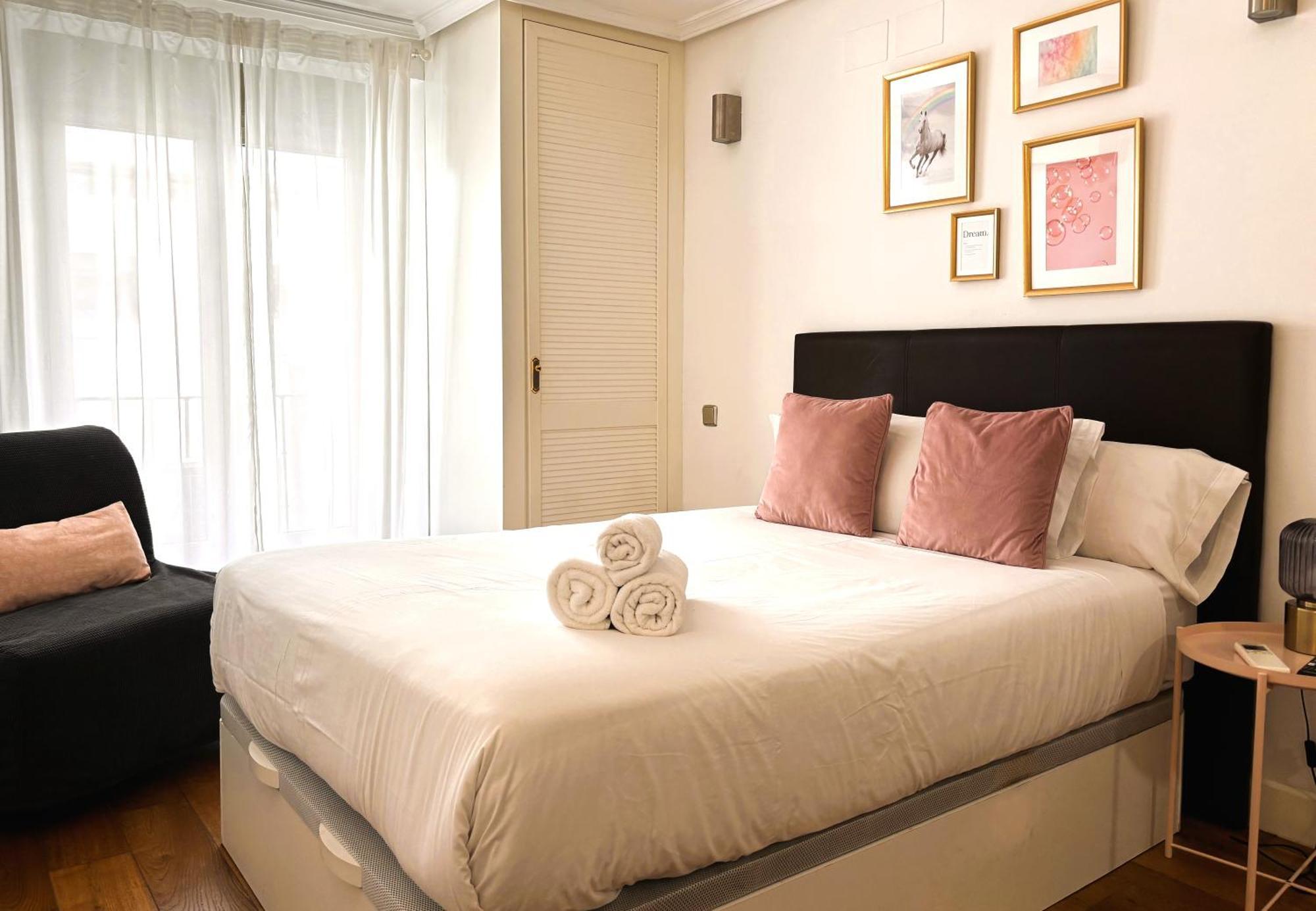 CHUECA Apartamentos Madrid Exterior foto
